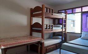 Apartamento mobiliado no Canto do Forte - Praia Grande - SP Férias, temporada, feriados